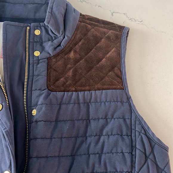 Vineyard Vines Vest - Picture 4 of 6